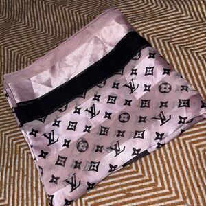Louis Vuitton Pink and Black Shaw/Scarf
